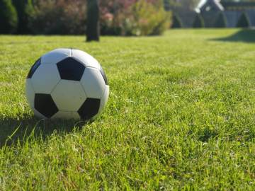 曼城慌了！阿森纳盯上 4500 万天才，瓜帅曾盛赞他太特殊（配图示意）